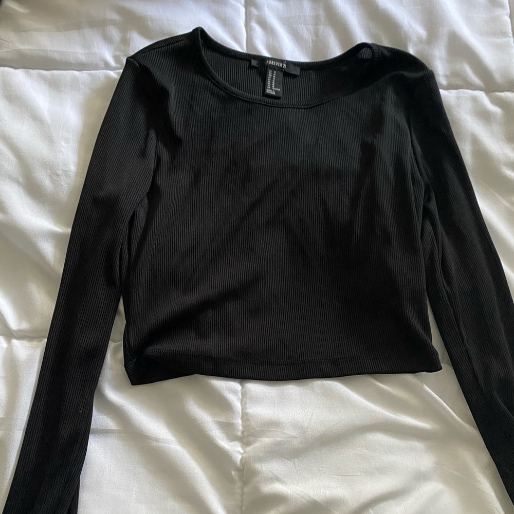 Black crop top